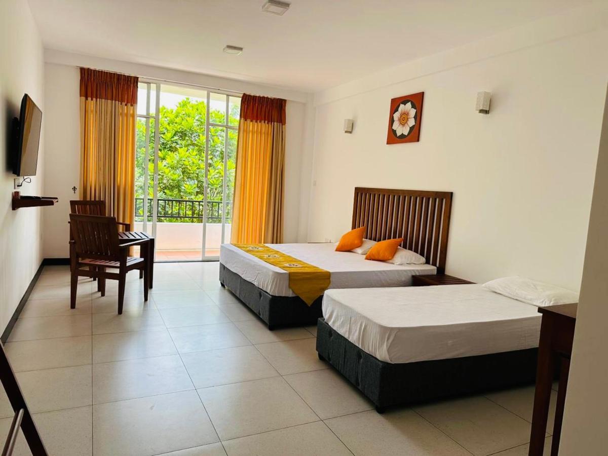 Kandy Hub Guest House Extérieur photo
