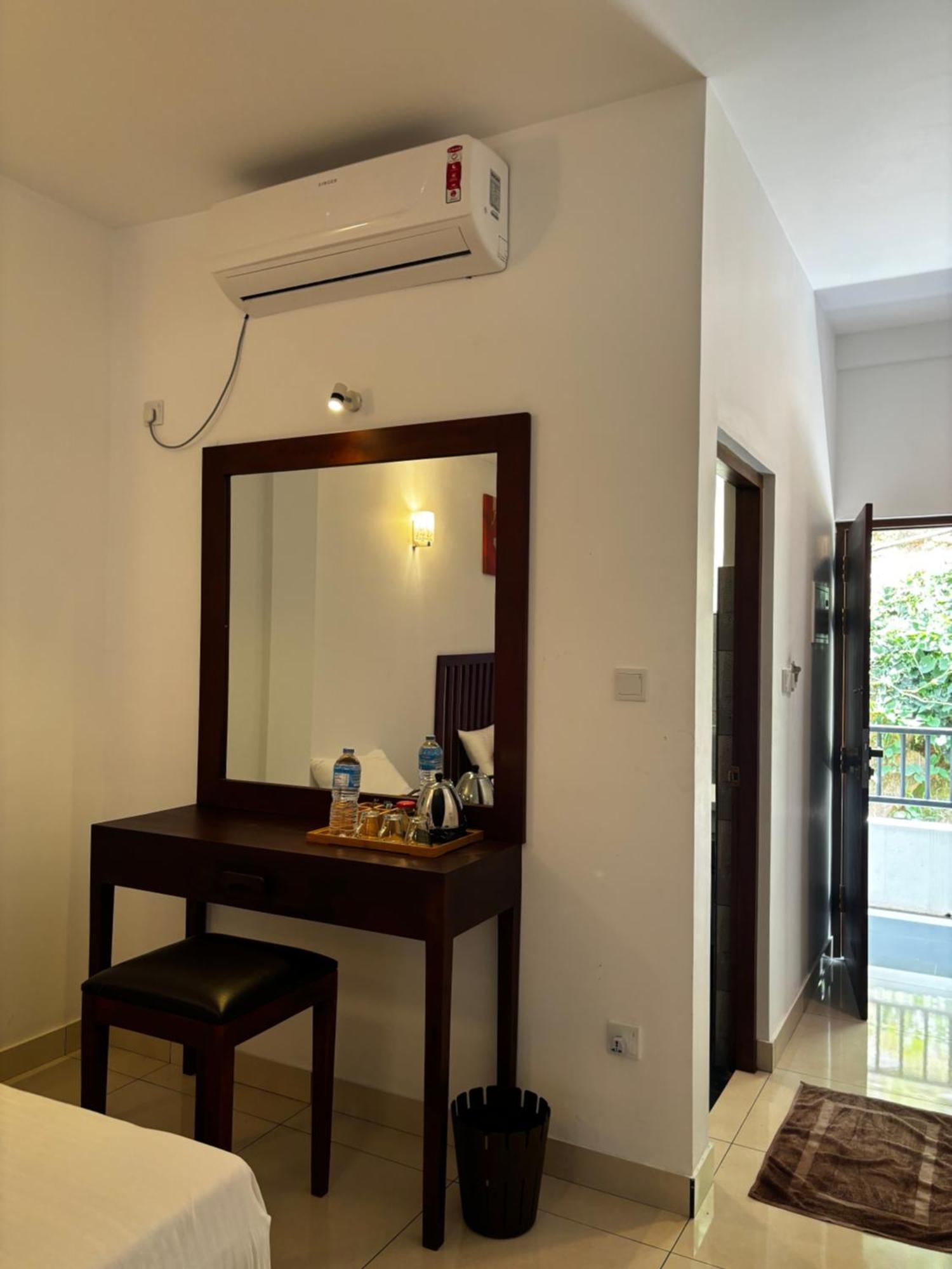 Kandy Hub Guest House Extérieur photo